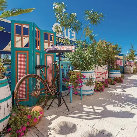 Amazing In Lejlighed Biograd Na Moru